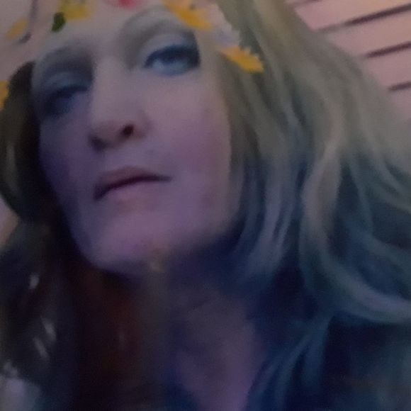 Meet your Posher, Shannon - Picture 1 of 1